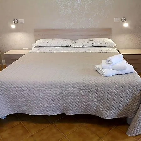 Casa Rossa B&B 올레바노 술 투스키아노